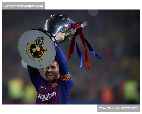 曼联 “小梅西” 铁心留队！青训瑰宝拒挖角续写红魔传奇