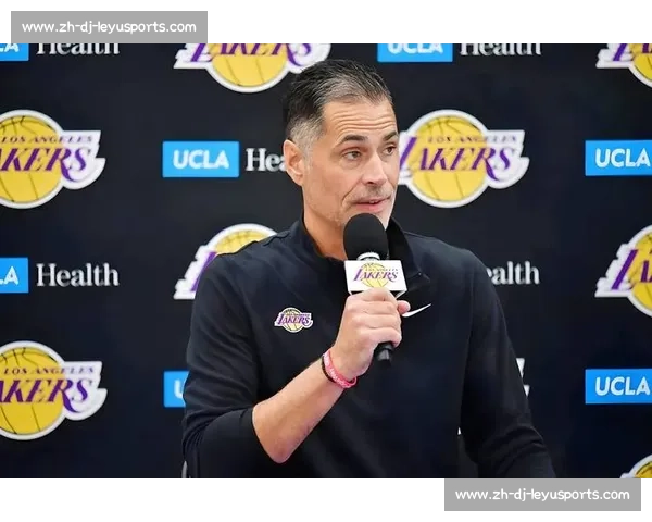 湖人选秀交易落空！小里拒续约 DFS 离队，中锋困局再升级