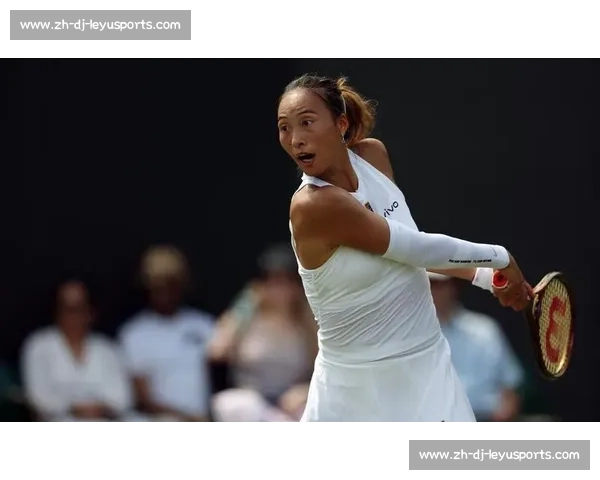 温网直击：郑钦文激战三盘憾负西尼亚科娃 高清大图速递