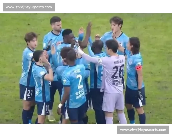 球迷协会成员阿达倒卖大连英博包厢票被曝光，威胁举报者引发争议