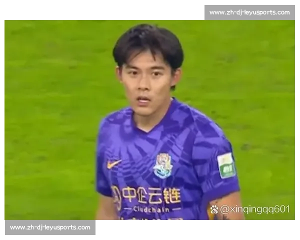 李嗣镕随津门虎飞赴广州客场 新援首秀在即引关注 李嗣镕随津门虎飞赴广州客场 新援首秀在即引关注